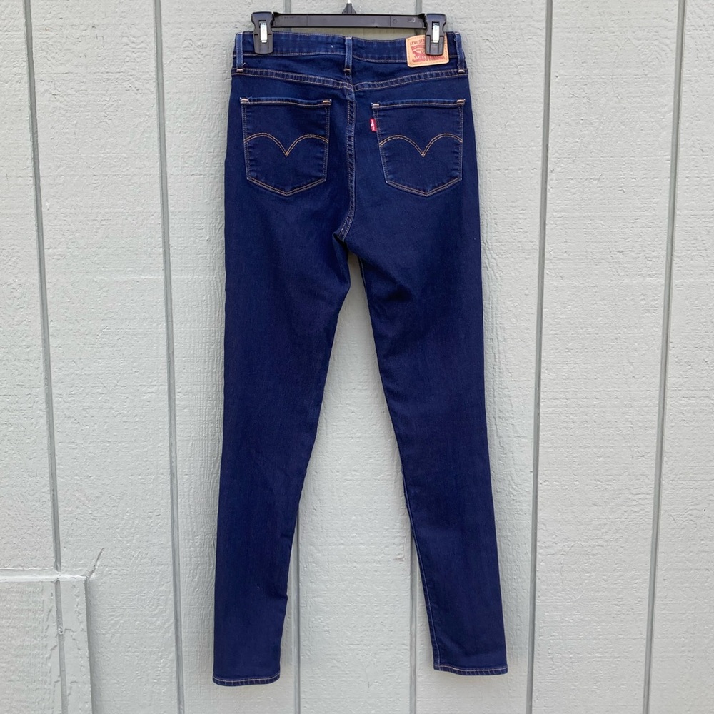 Levi's 721 high rise skinny 29/32 dark wash